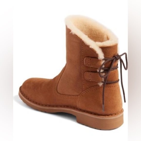 Ugg Women’s Naiyah Lace-Back Genuine Shearling Suede boots Chestnut Size 10 - Picture 1 of 11